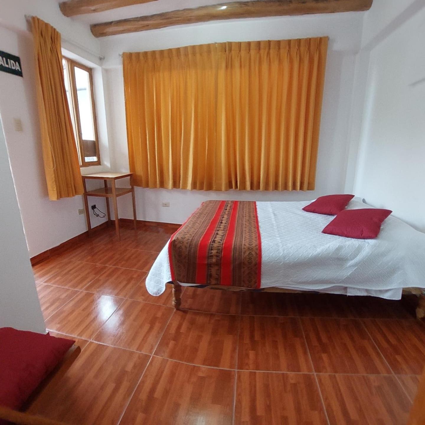 Hostal Miramonti Urubamba Bagian luar foto